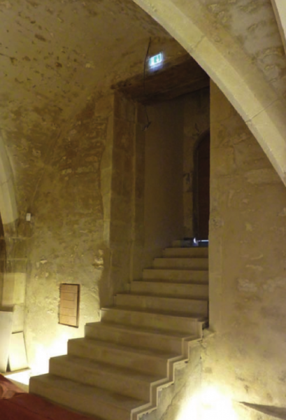 Musée Frédéric Blandin à Nevers - Escalier intérieur